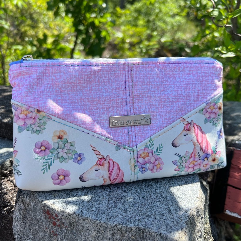 Pink and White Unicorn Clutch